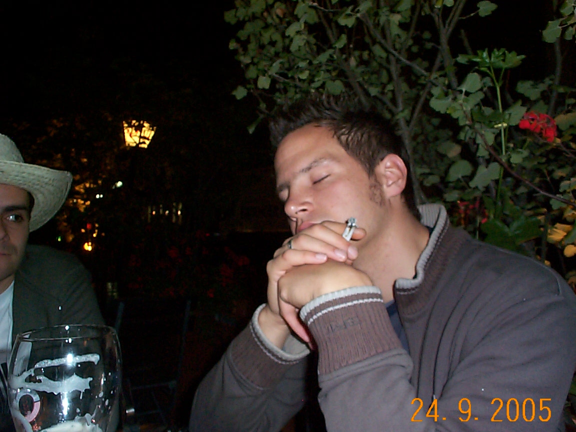 Image 1 of 77  -  224 kB