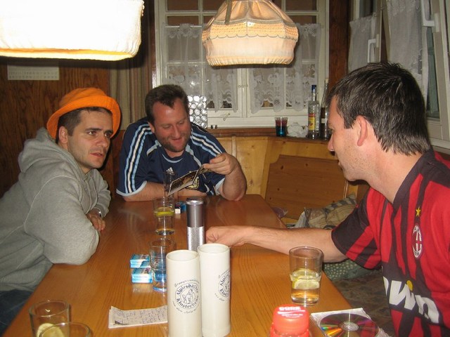 Image 290 of 456  -  79 kB